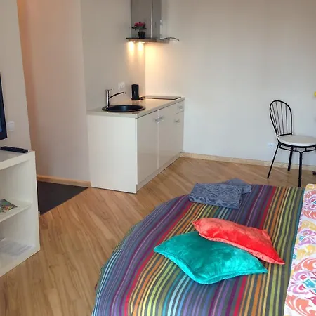 Capital - Raina Boulevard 아파트 리가